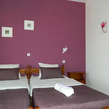 Roseberry 2* فاليراكي