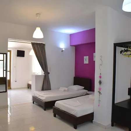 Roseberry 2* فاليراكي